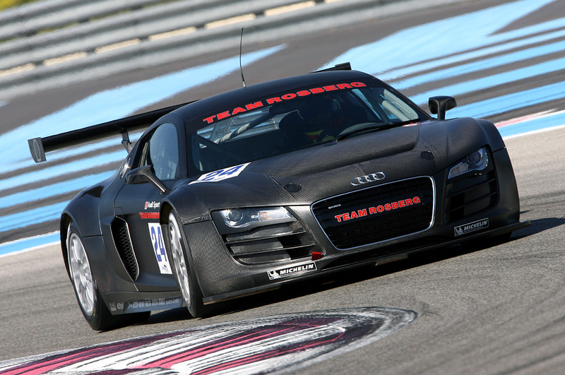 Illustration for article titled 2009 FIA GT Racers Trot Out For Spring Testing In France